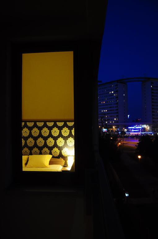 Color Apartment Krasków Exterior foto